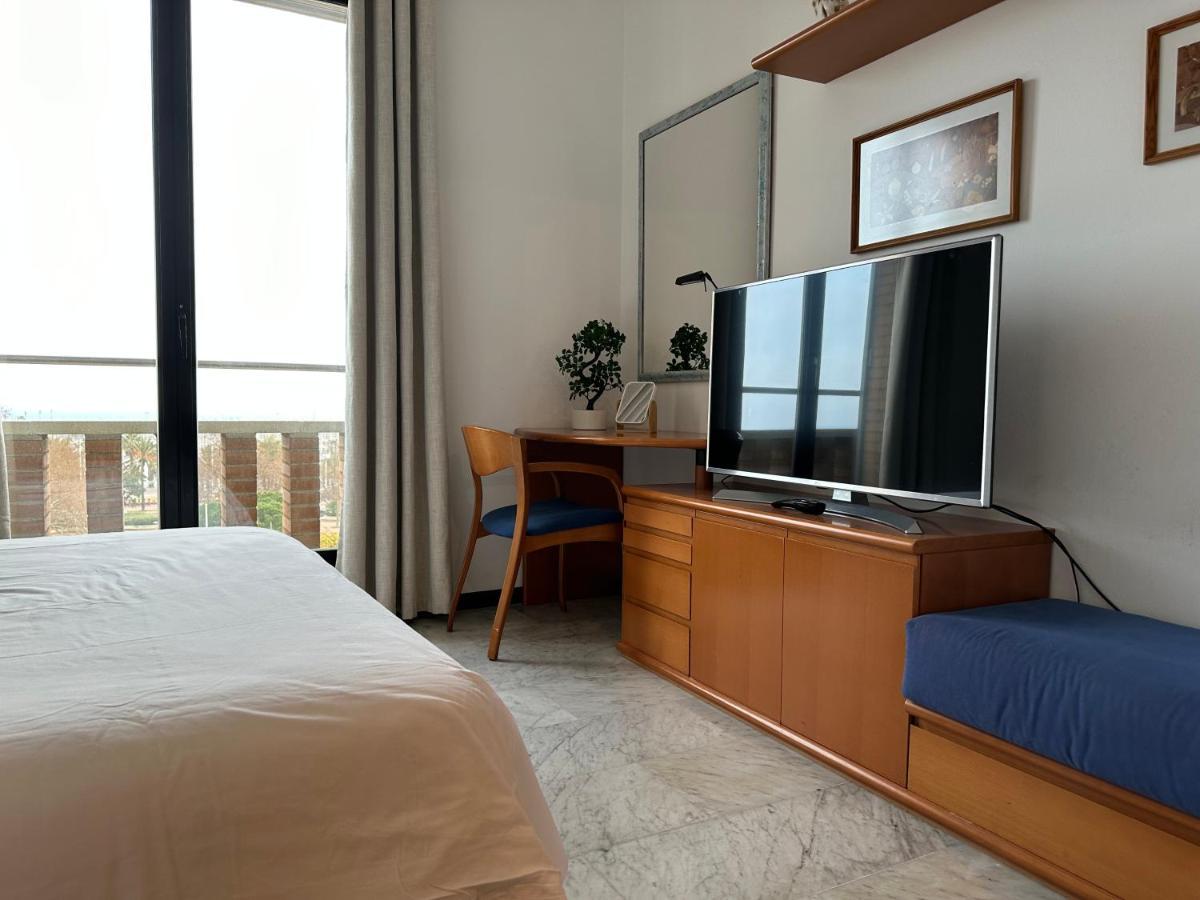 Lets Holidays Apartment Sea Views In Barcellona Esterno foto