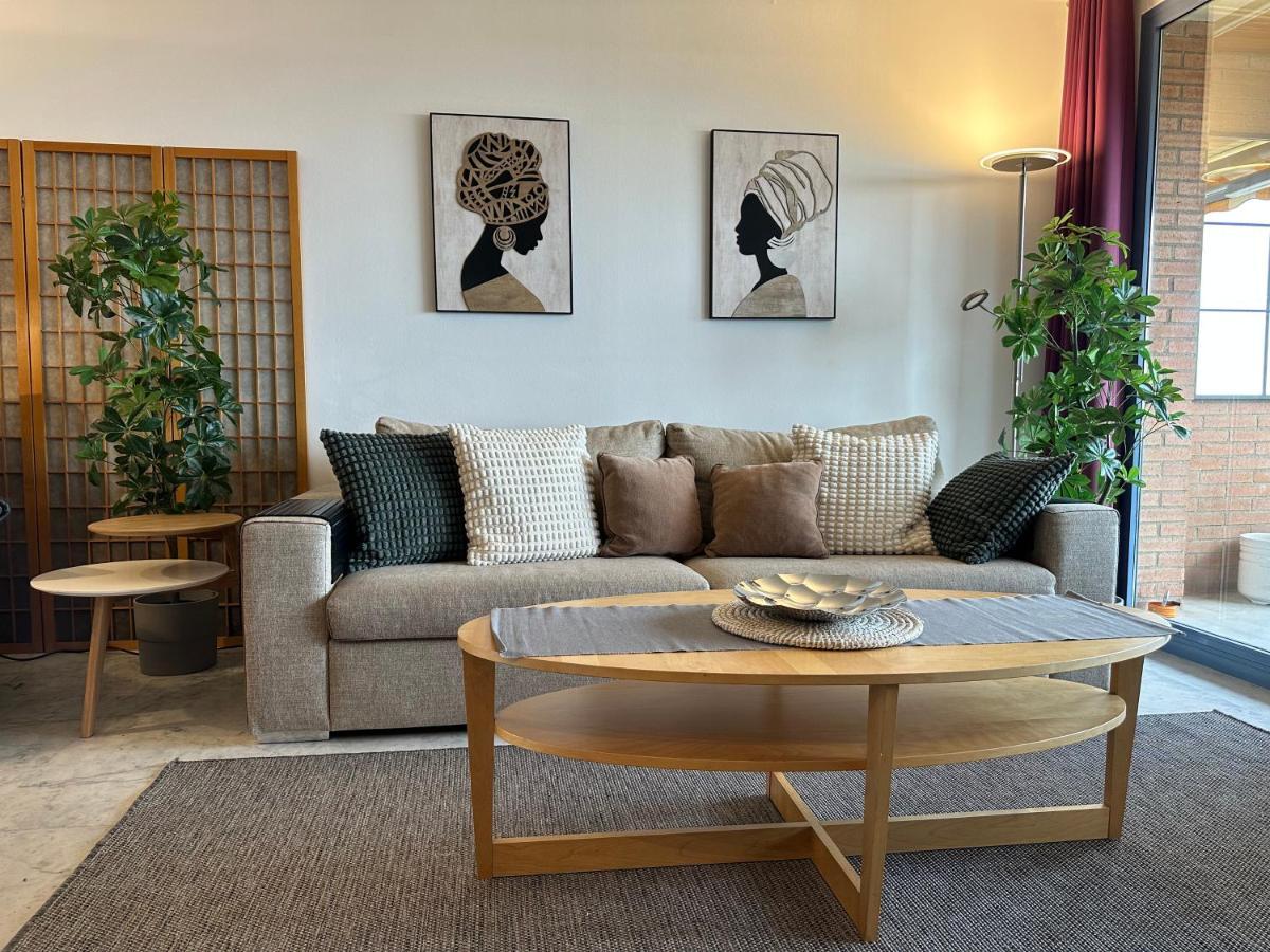 Lets Holidays Apartment Sea Views In Barcellona Esterno foto