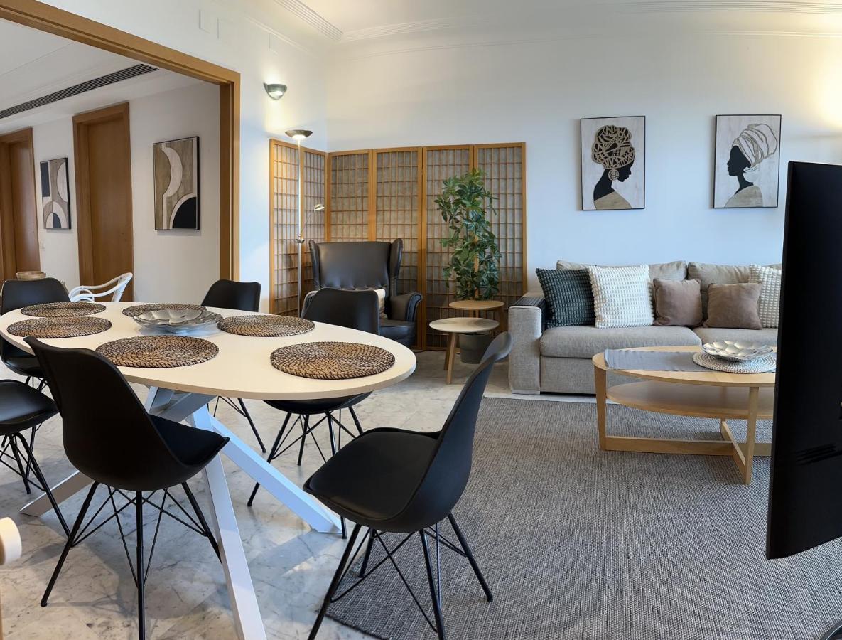 Lets Holidays Apartment Sea Views In Barcellona Esterno foto