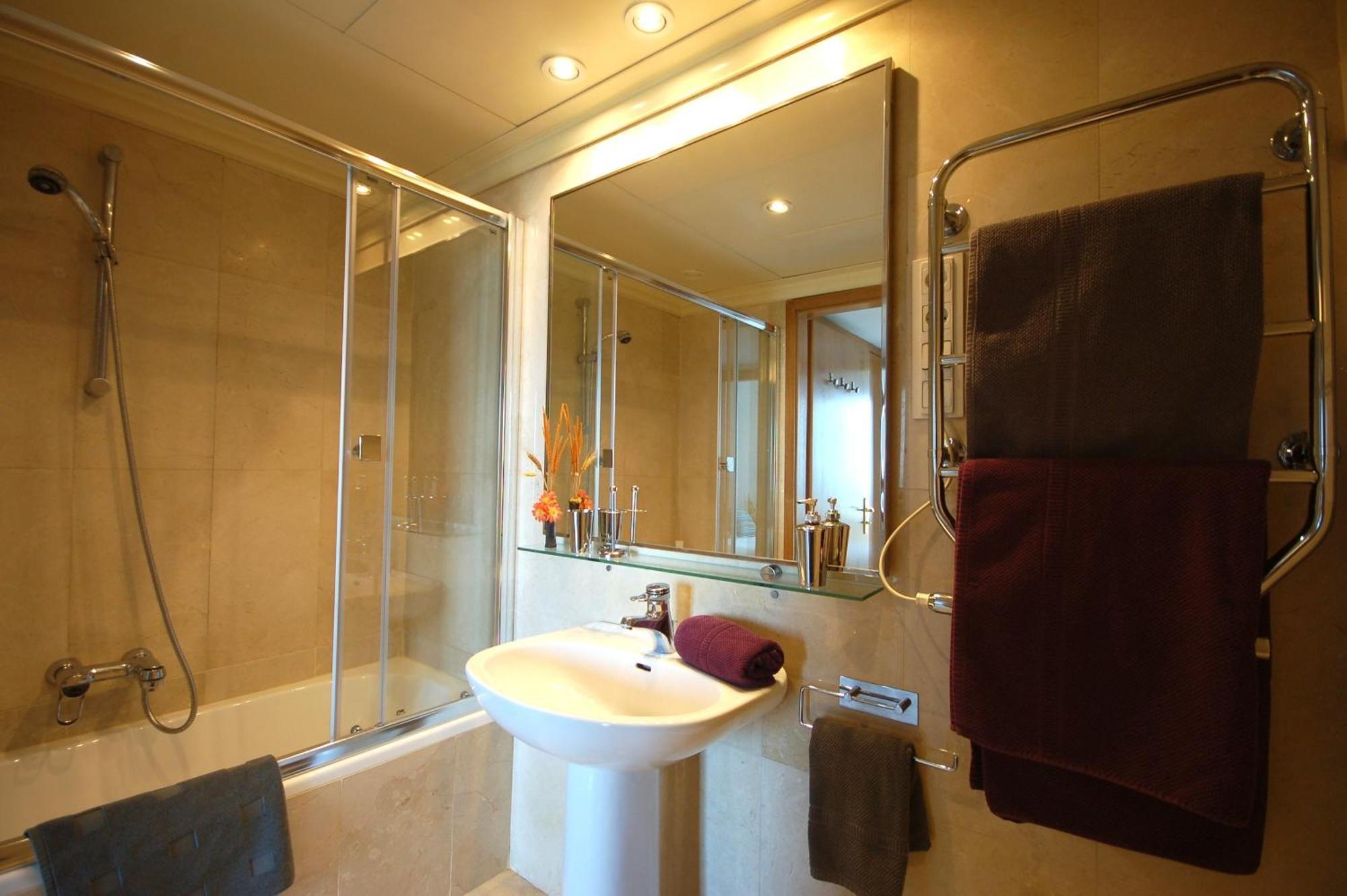 Lets Holidays Apartment Sea Views In Barcellona Esterno foto
