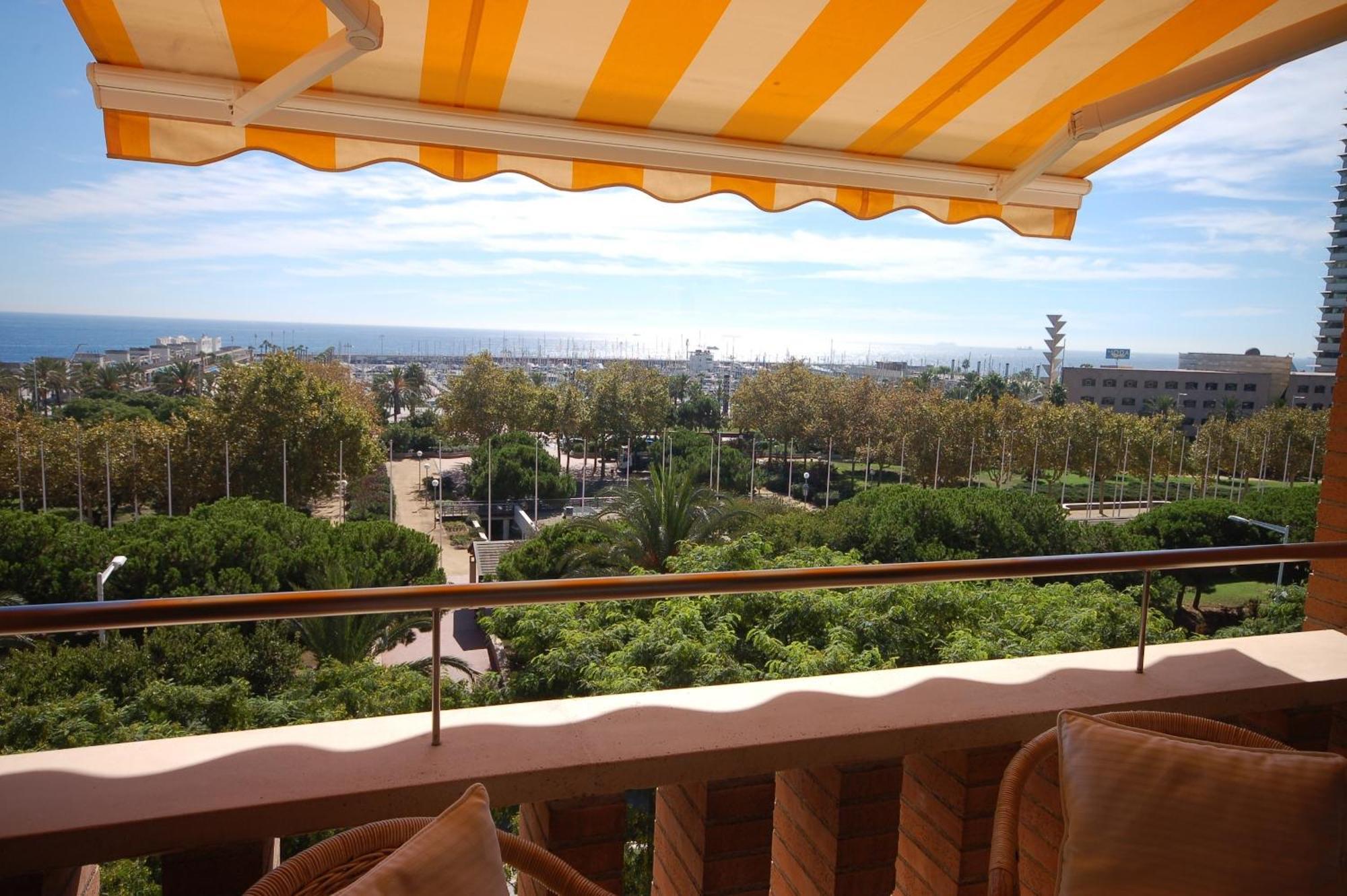 Lets Holidays Apartment Sea Views In Barcellona Esterno foto