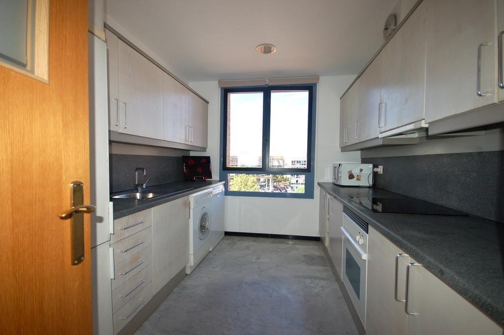 Lets Holidays Apartment Sea Views In Barcellona Camera foto
