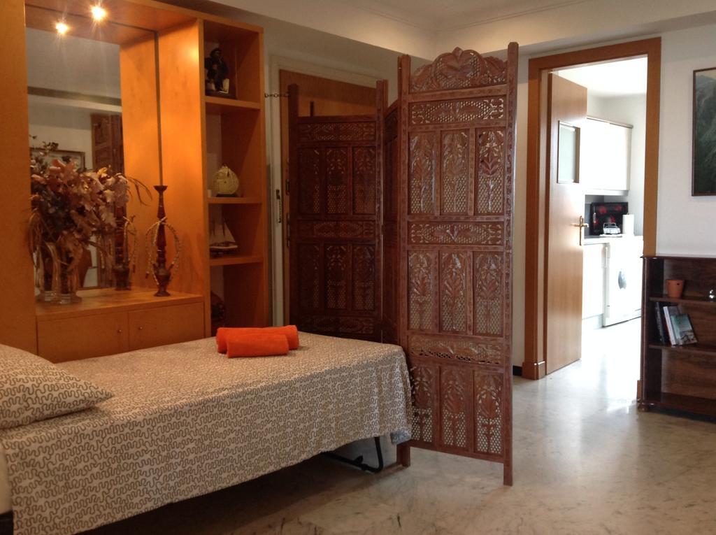 Lets Holidays Apartment Sea Views In Barcellona Esterno foto